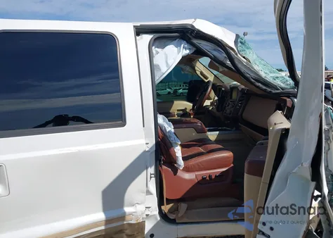 2014 Ford F-250 Lariat z USA, uszkodzony, nr VIN 1FT7W2BT6EEB61110